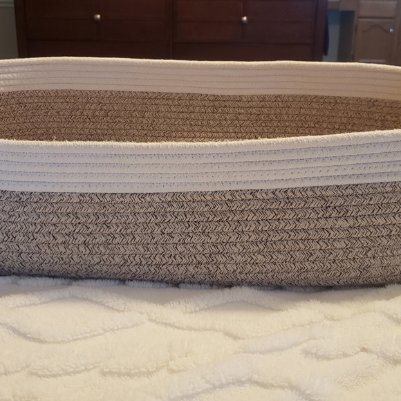 Baby changing basket - Picture 2 of 7